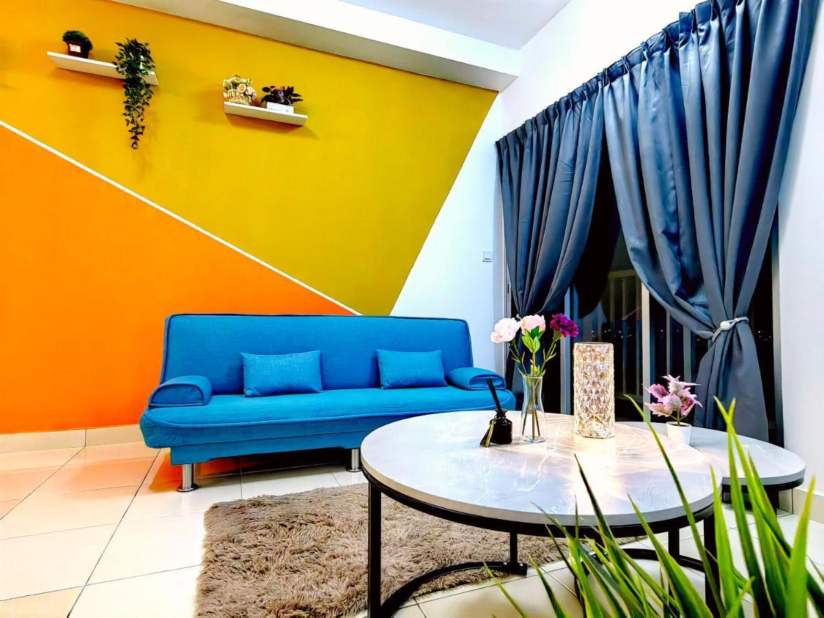 Alanis Residence 7 Pax @ Sepang Klia Kota Warisan Exterior foto