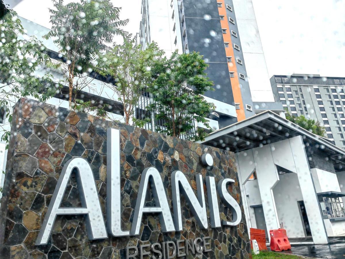 Alanis Residence 7 Pax @ Sepang Klia Kota Warisan Exterior foto